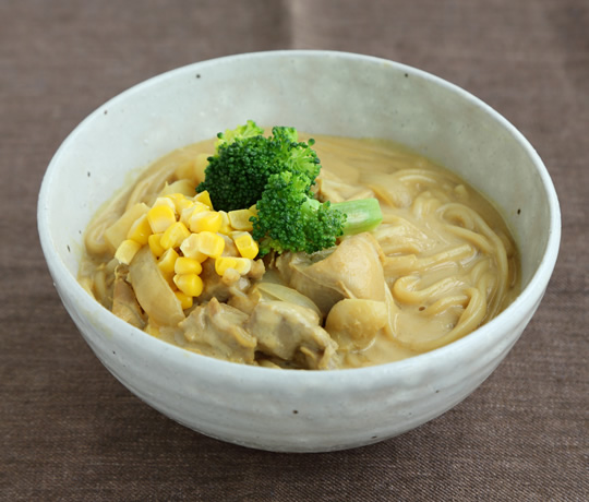 鶏肉のまろやかカレーうどん