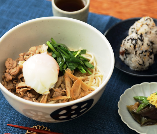 甘辛豚ごぼううどん